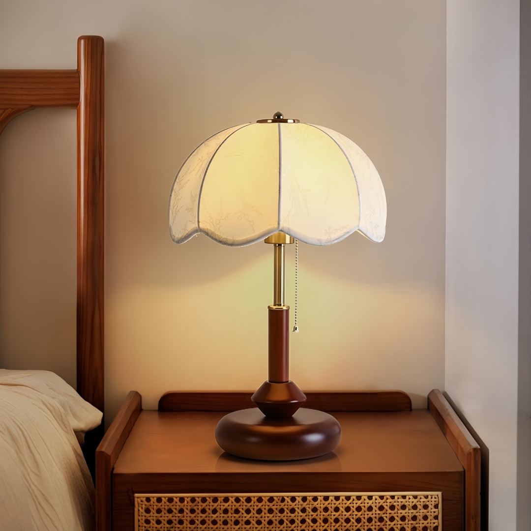 Lighting Decor Bedroom - مصباح طاولة قبة مزخرفة بتصميم عتيق